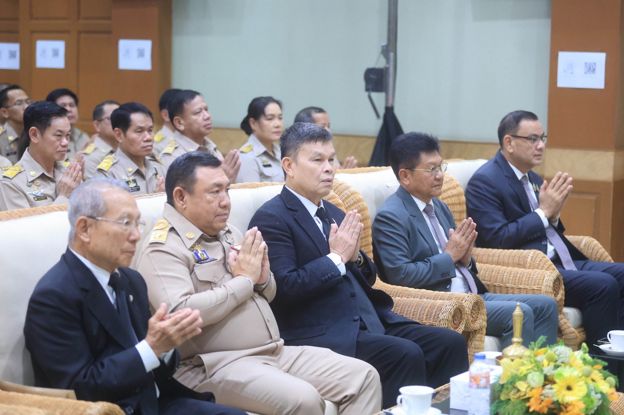 title - ส.ป.ก. จัดพิธีสักการะสิ่งศักดิ์สิทธิ์และพิธีสงฆ์ในโอกาสวันคล้ายวันสถาปนาครบรอบ 51 ปี